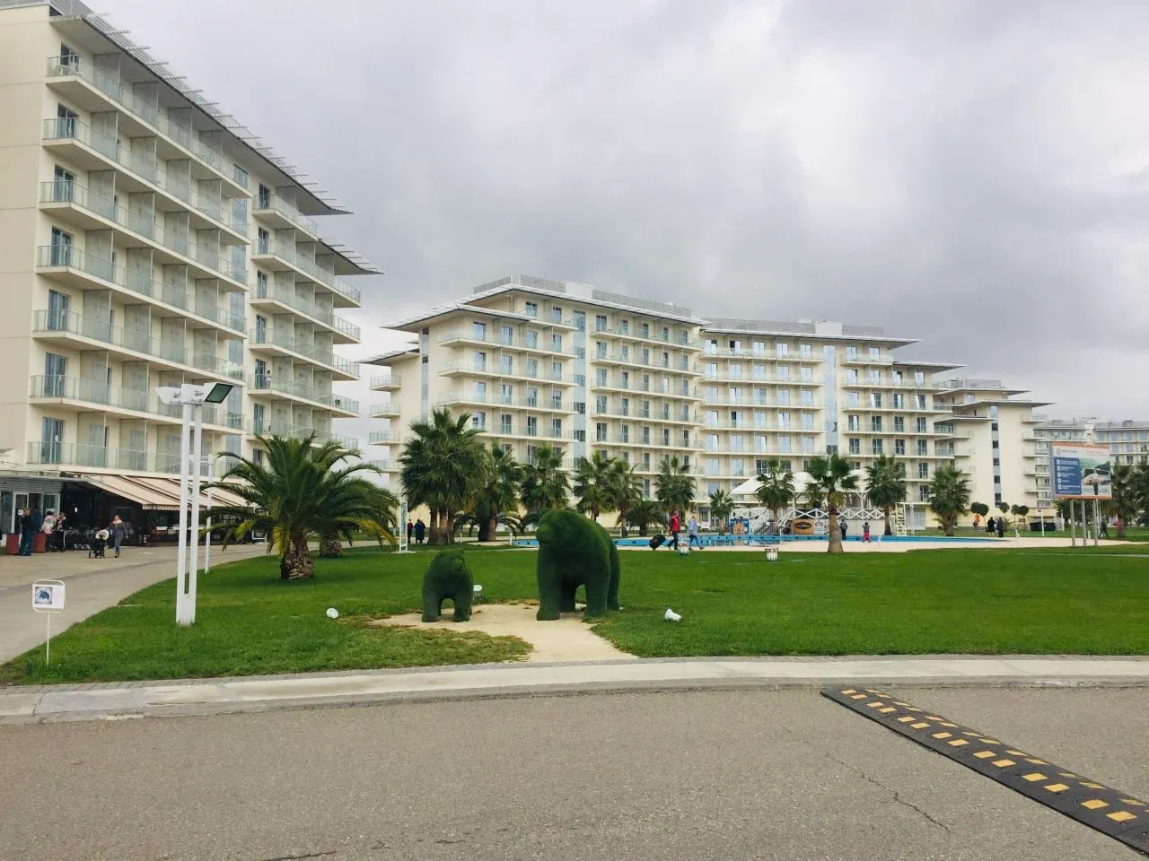 Проверьте владельца и оценки на нескольких ресурсах